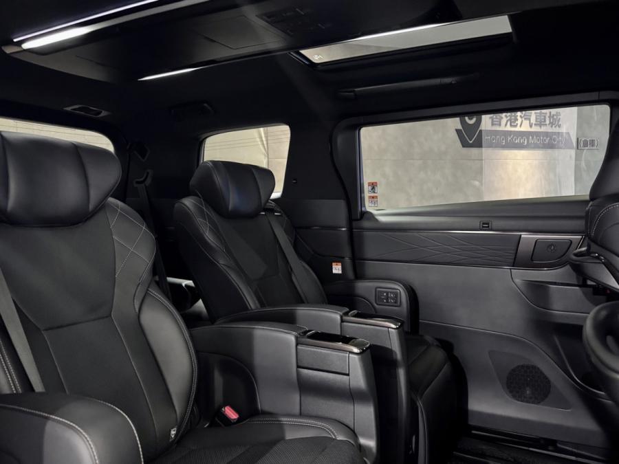 VELLFIRE Z PREMIER HEV - Image 14